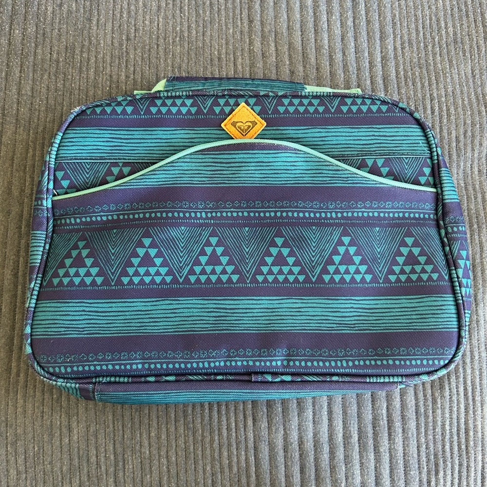 Roxy Lunch Bag.